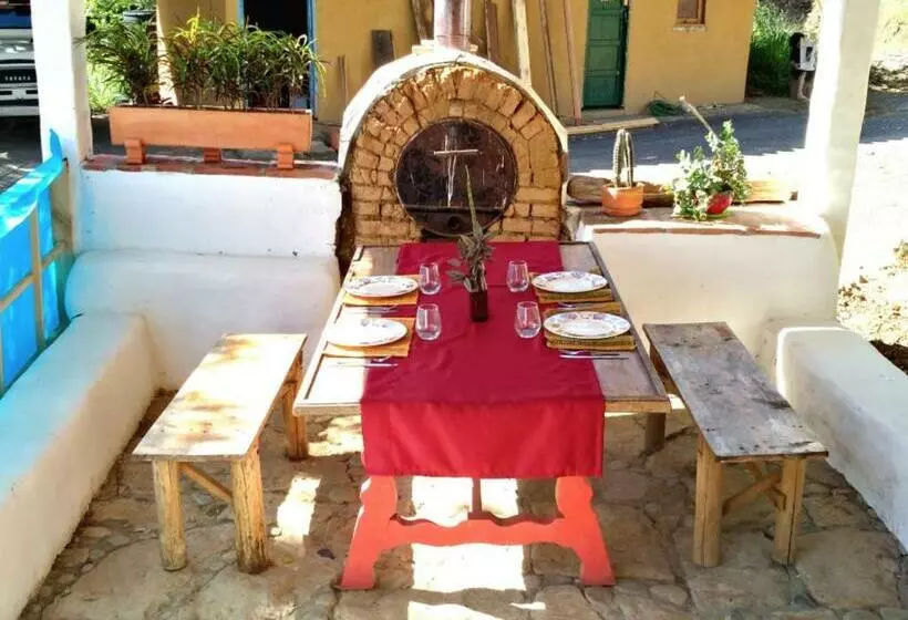 ユースホステル Nomad Hostal   Barichara