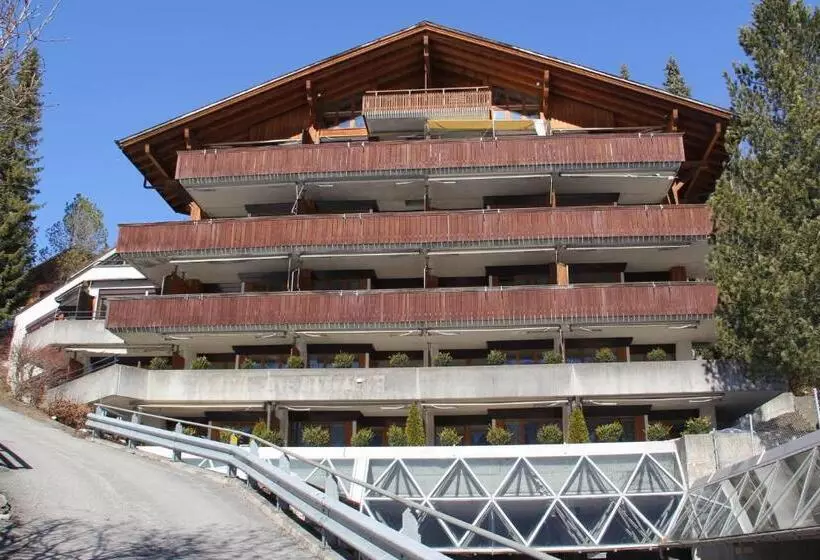 Elements Lodge