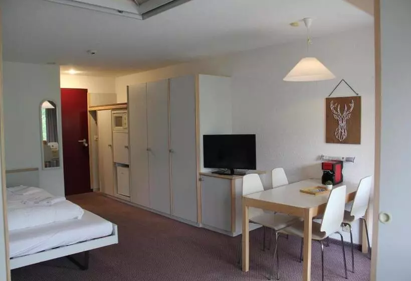 Elements Lodge