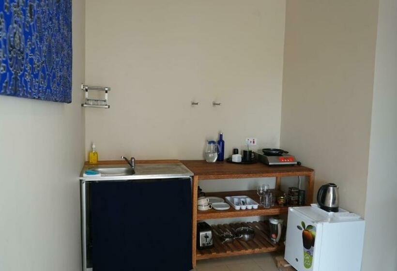 فندق Coral House Near Villa Bluu