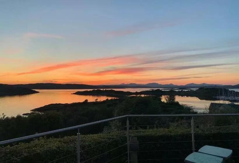 Hotelli Corrie House