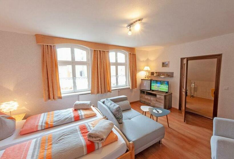 Alte Schule Café Und Pension