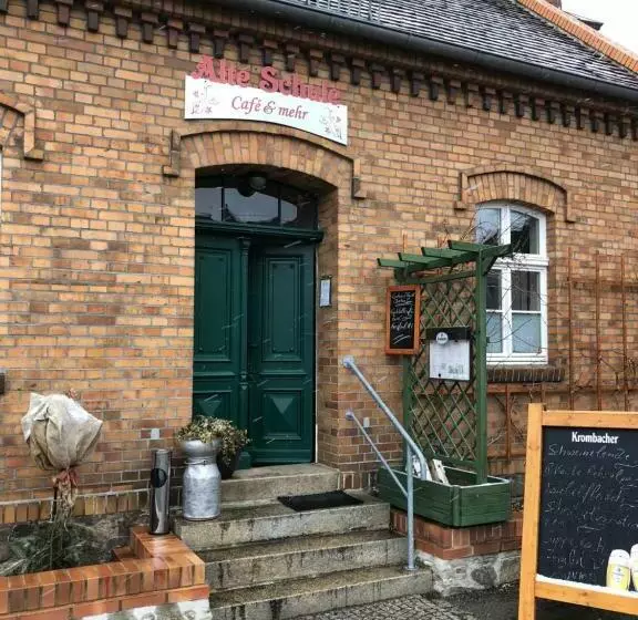 Alte Schule Café Und Pension