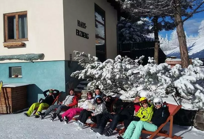 ベッドアンドブレックファースト Haus Erzberg