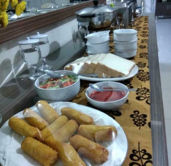 مبيت وإفطار Puri Ratna Joewita