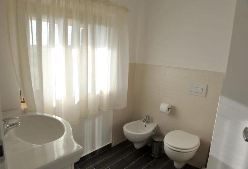 민박 Villa Laregina