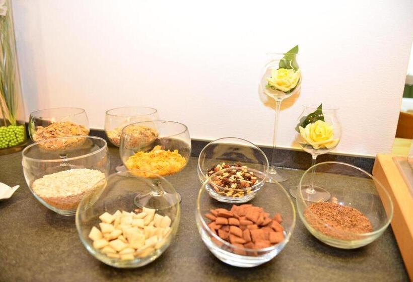 هتل Garni Ingeborg