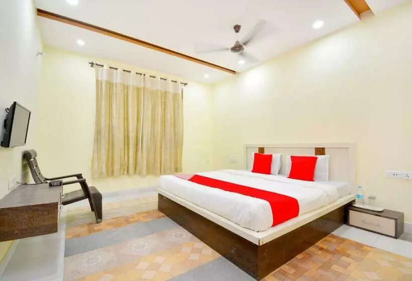 Hotelli Oyo 42769 Vij Guest House