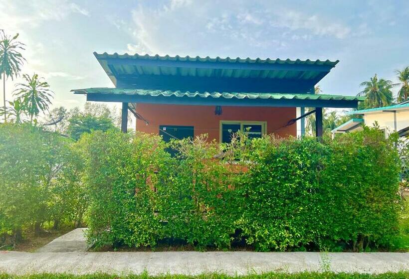 فندق Pim Bungalow