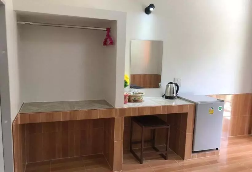 Hotelli Pim Bungalow