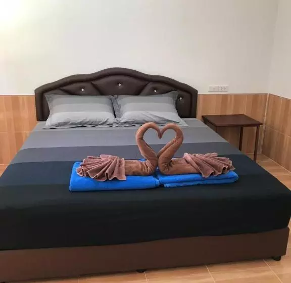 Hotelli Pim Bungalow