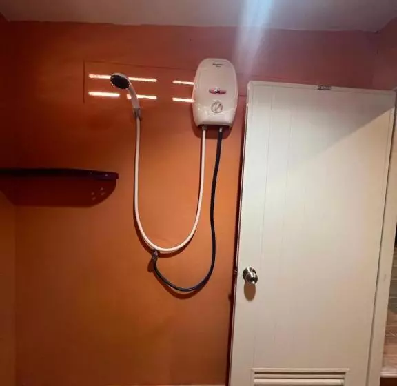 Hotelli Pim Bungalow