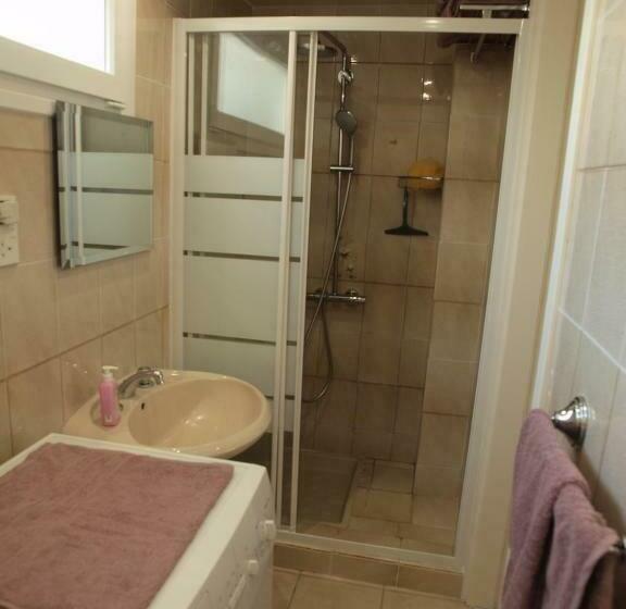 پانسیون Moon Light Studio