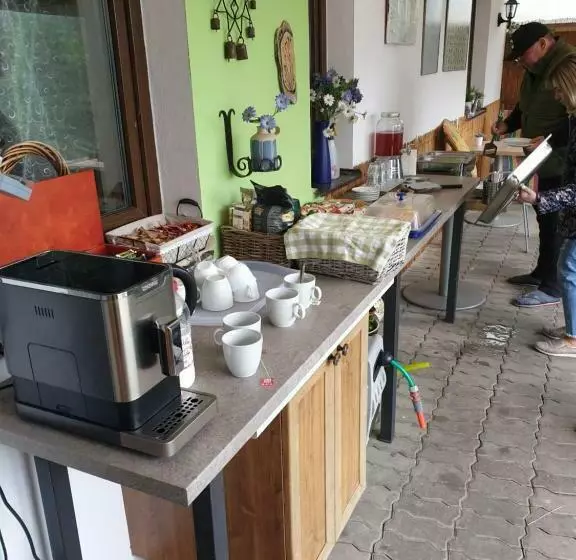 Majatalo Penzion Cizku U Trebone