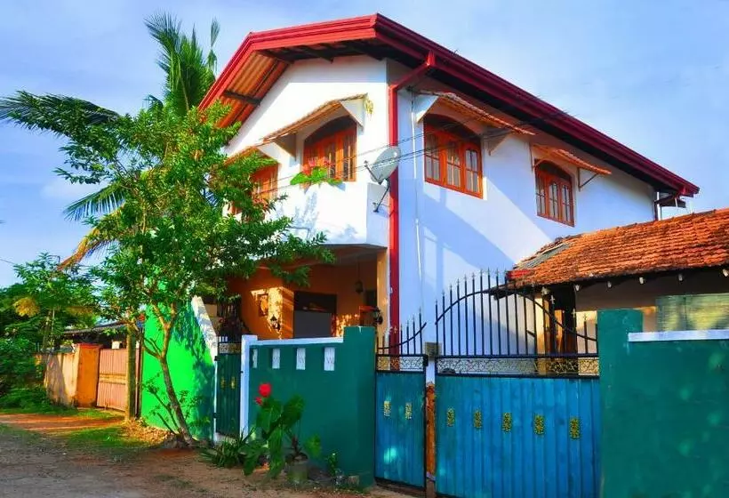 Majatalo Senero House