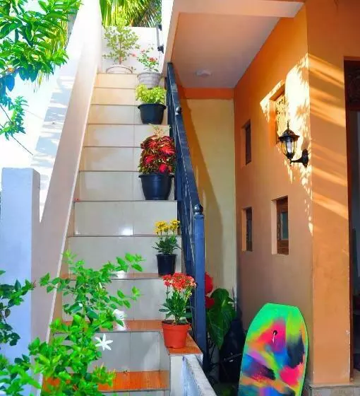 Majatalo Senero House