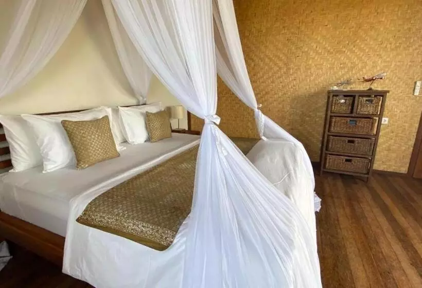 ペンション Uluwatu Sunrise