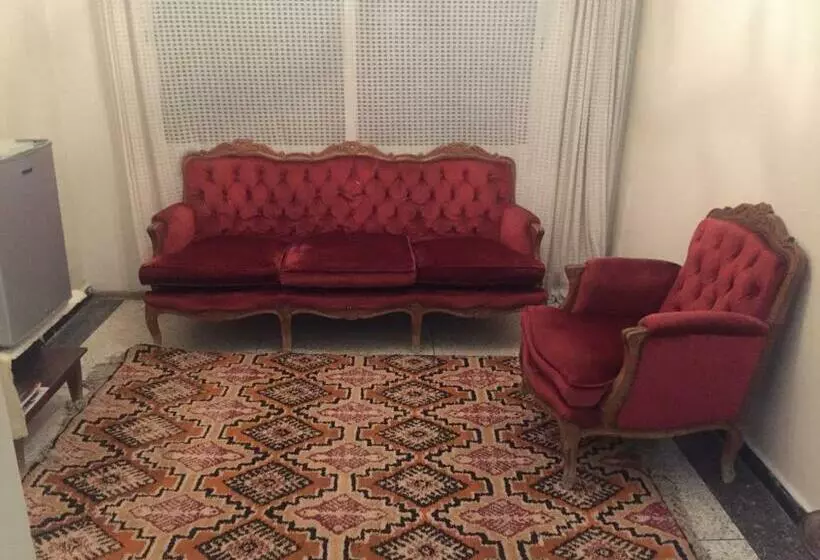 پانسیون Villa Tazi