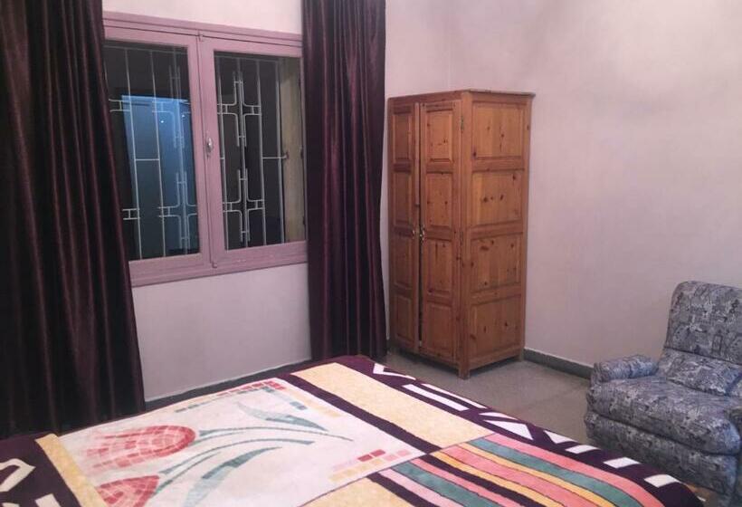 بنسيون Villa Tazi