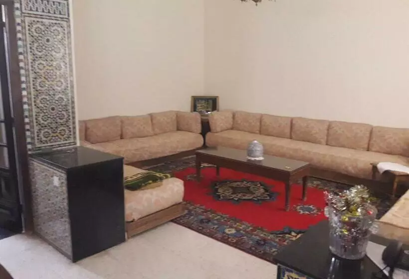 پانسیون Villa Tazi