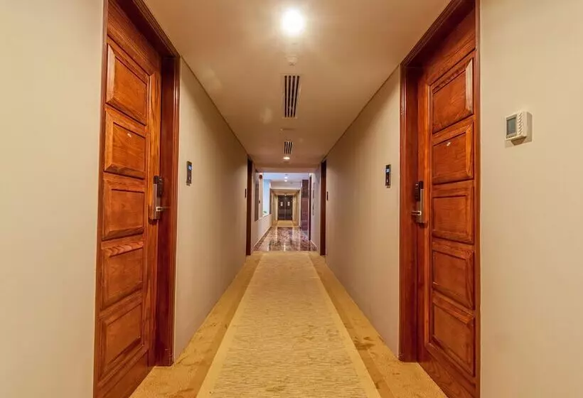 هتل Aara Hospitality Services Limited