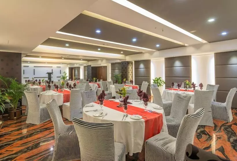 هتل Aara Hospitality Services Limited