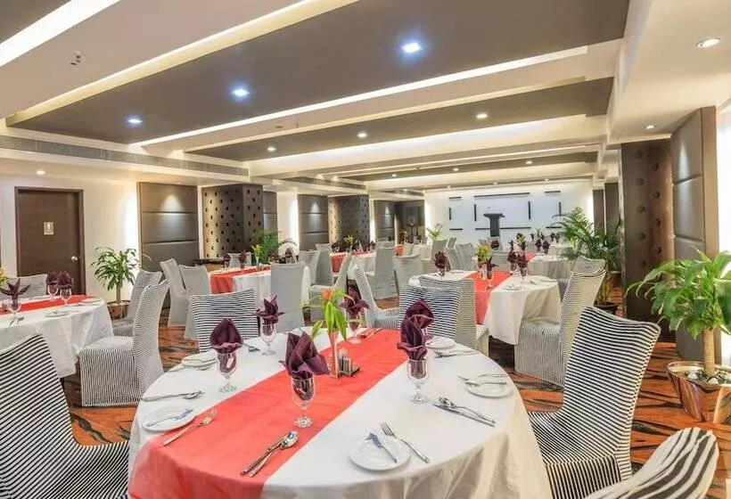 هتل Aara Hospitality Services Limited