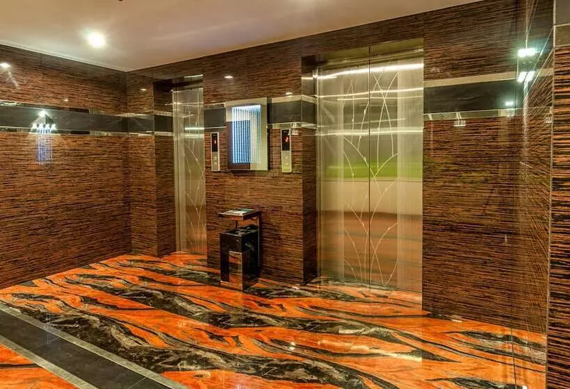 هتل Aara Hospitality Services Limited