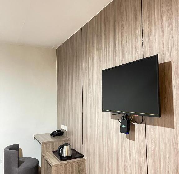 Anex Hotel Near Us Embassy