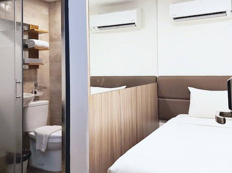 Anex Hotel Near Us Embassy