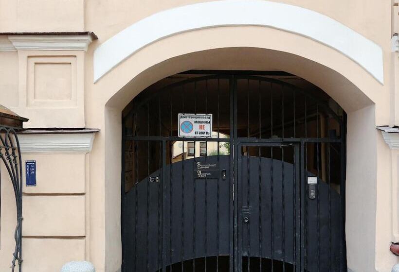 فندق Austrian Yard At Furshtatskaya 45