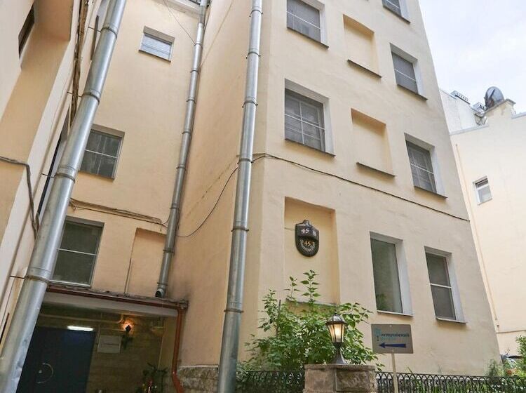 فندق Austrian Yard At Furshtatskaya 45