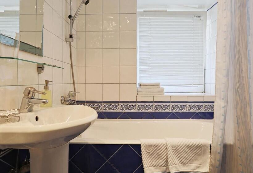 فندق Austrian Yard At Furshtatskaya 45