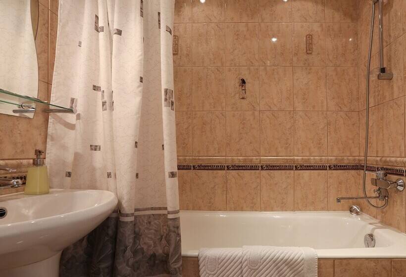 فندق Austrian Yard At Furshtatskaya 45