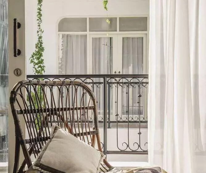 בית מלון כפרי Brown Feather