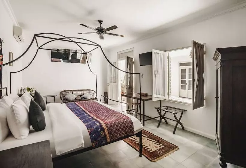 בית מלון כפרי Brown Feather