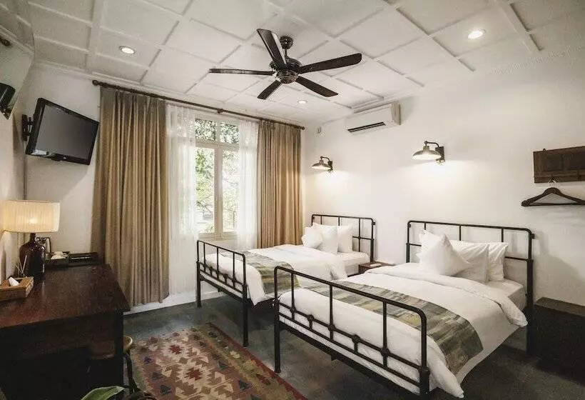 בית מלון כפרי Brown Feather