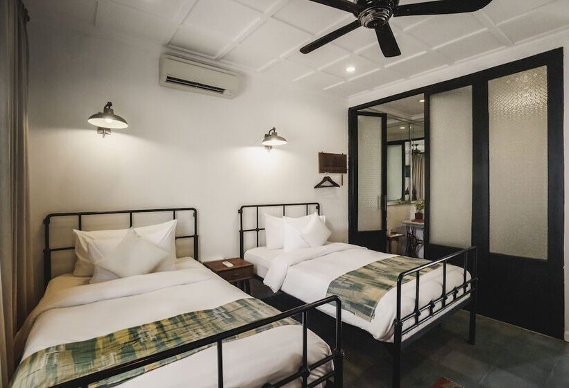 호텔 Brown Feather