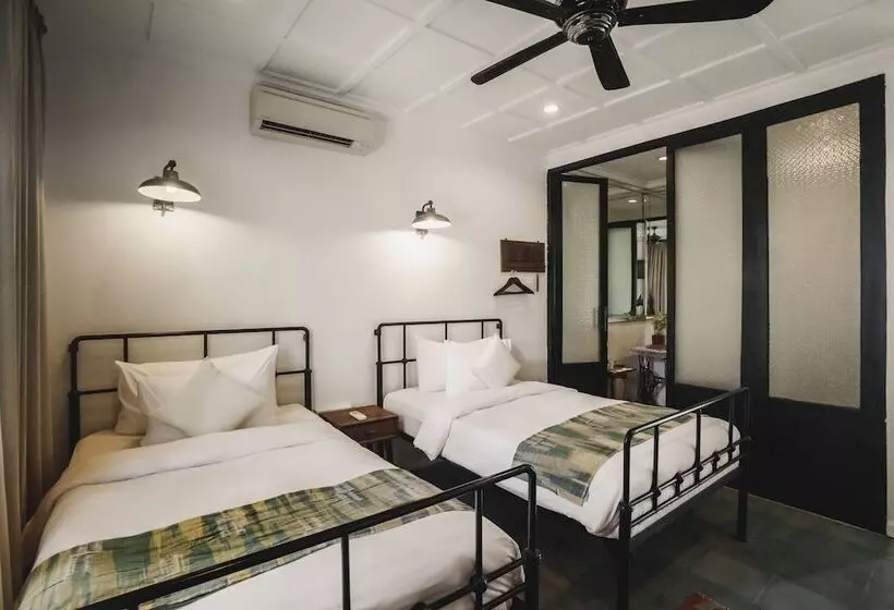 בית מלון כפרי Brown Feather