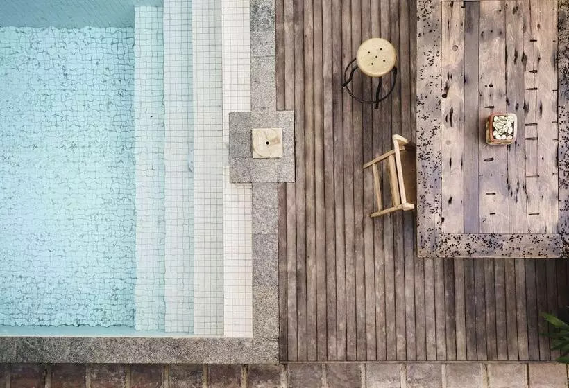 בית מלון כפרי Brown Feather