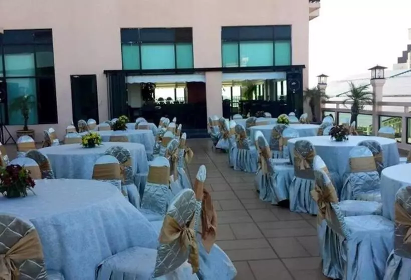 ホテル Crystal Lodge