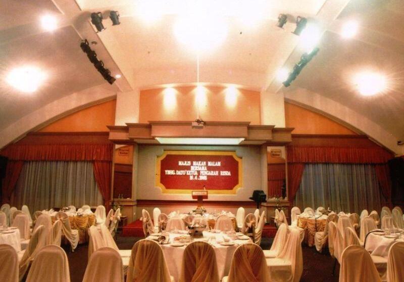 Отель Crystal Lodge