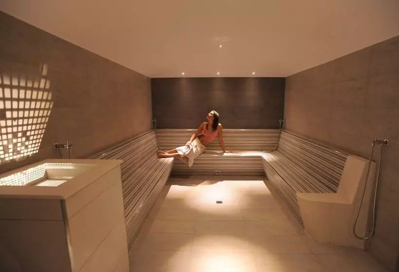 Eureka Palace Hotel Spa Resort