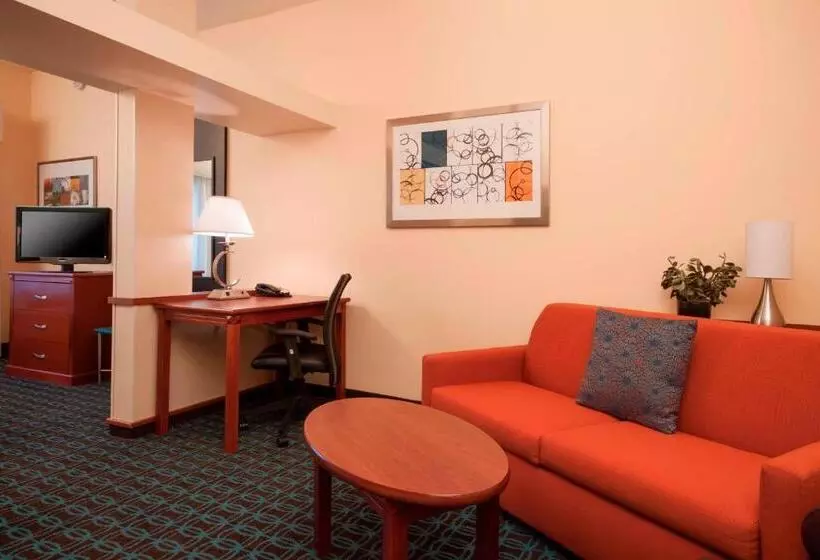 Отель Fairfield Inn & Suites El Centro