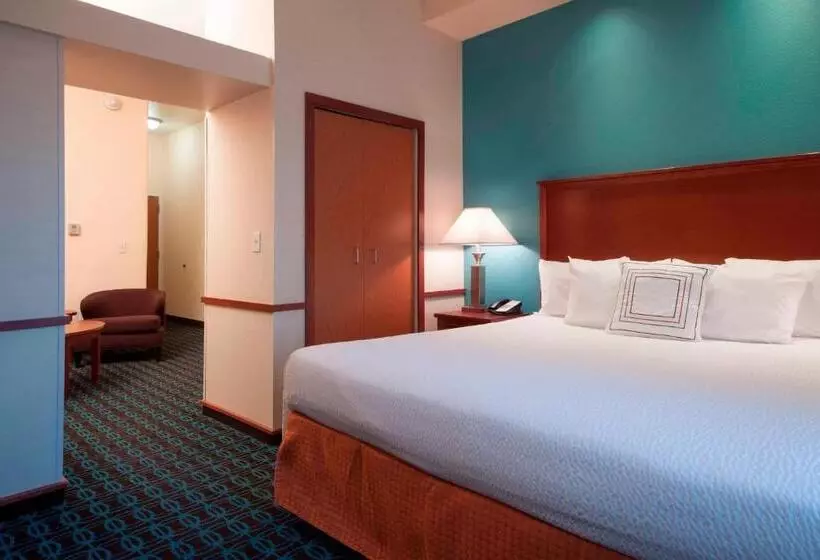 Отель Fairfield Inn & Suites El Centro