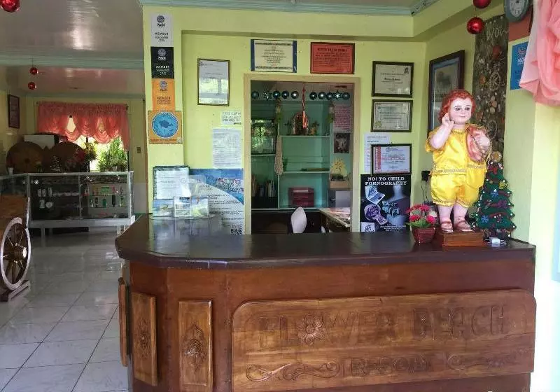 Hotell Flowerbeach Scuba Diving Resort