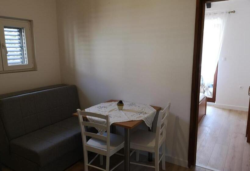 Отель Guest House Pikala