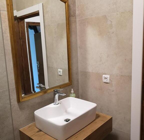 Отель Guest House Pikala