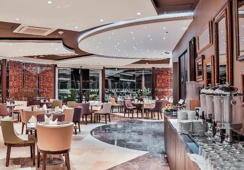 هتل Holiday Inn Bucaramanga Cacique, An Ihg