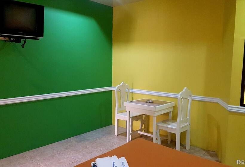 Hotell Hollywood Drivein